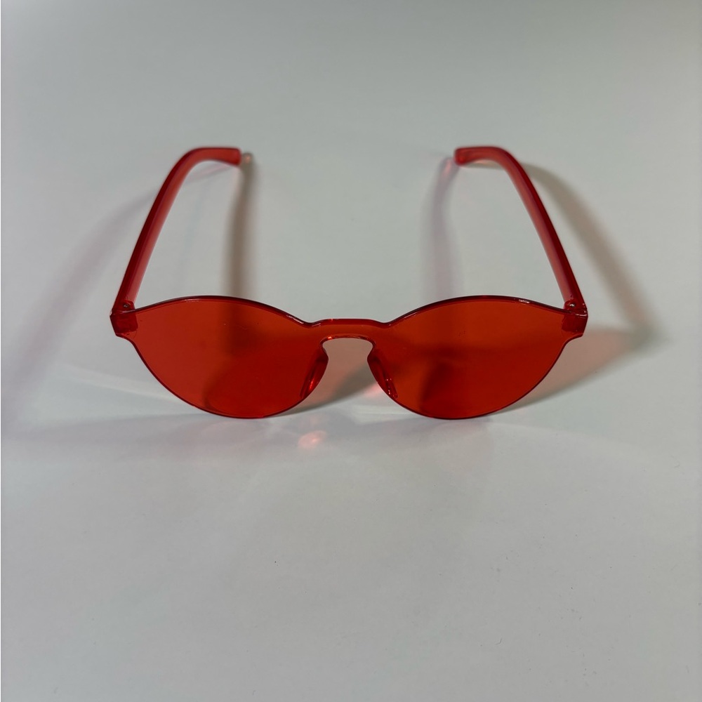 Red Round Sunglasses - Picture 4 of 4